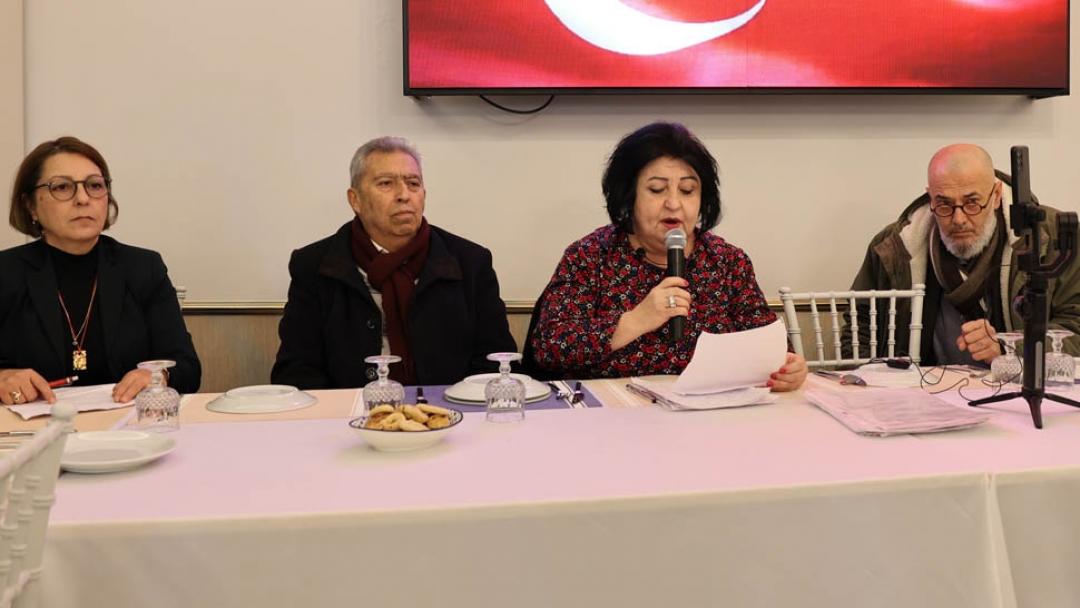 Bağımsız Belediye Başkan Adayı OYA ASAK